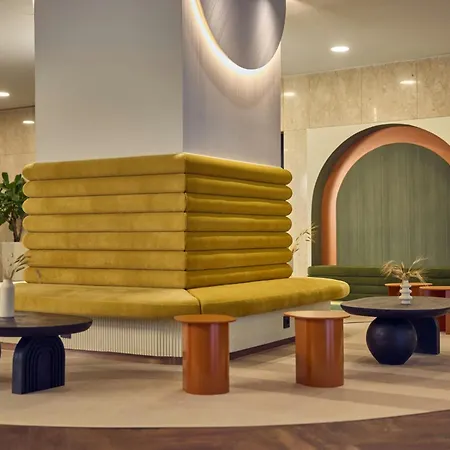 Cardo Roma, Autograph Collection