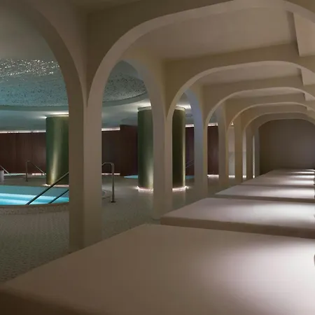Cardo Roma, Autograph Collection Hotel 4*