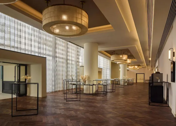 Hotel Sheraton Hotel&conference Center 4*