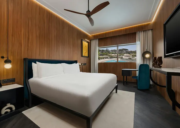 Hotel Sheraton Hotel&conference Center 4*