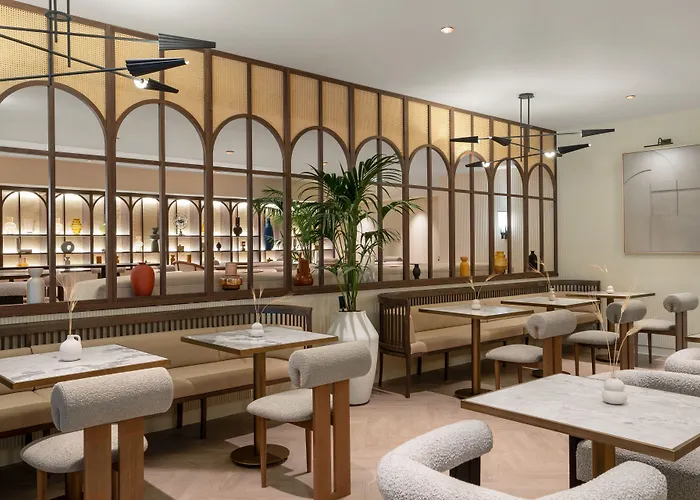 Sheraton Hotel&conference Center 4*